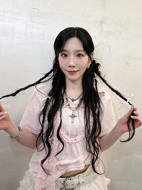 少女時代 - BEAUTY+ 少女時代　テヨン 少女時代テヨン、“セクシーvs清純”魅力満載のグラビアカット